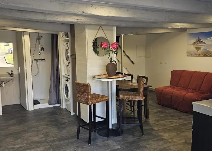 Domaine Normence En Baie Du Mont St Michel 펜션 Marcilly (Manche)